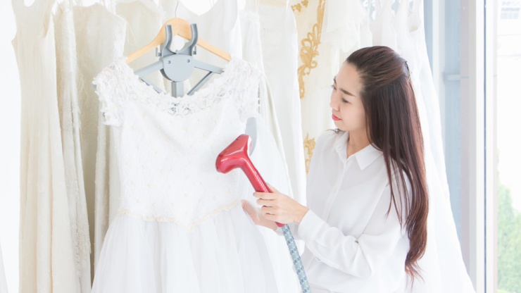 Using a Wedding Dress Steamer: The 2023 Ultimate Guide