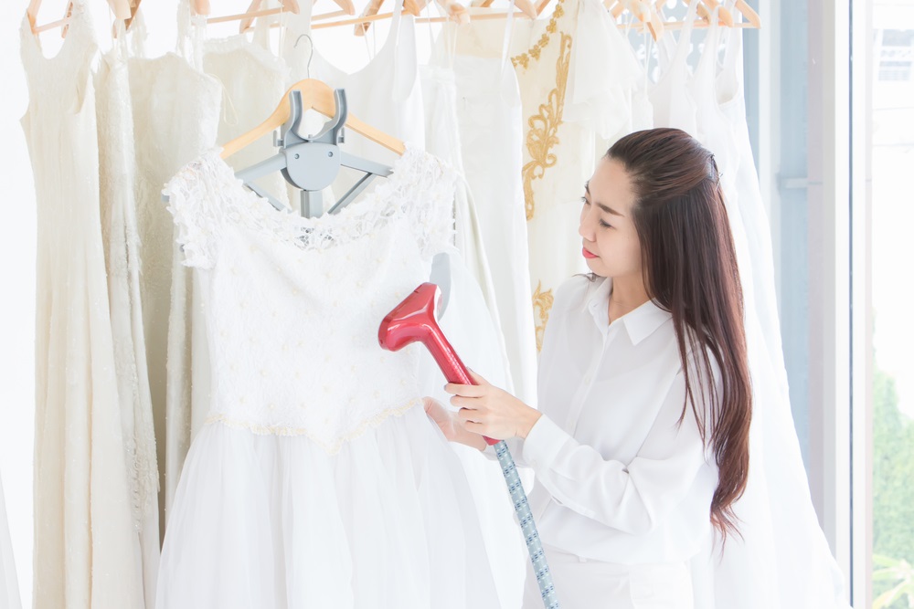 Using An Expert Wedding Dress Steamer The Best 2023 Guide