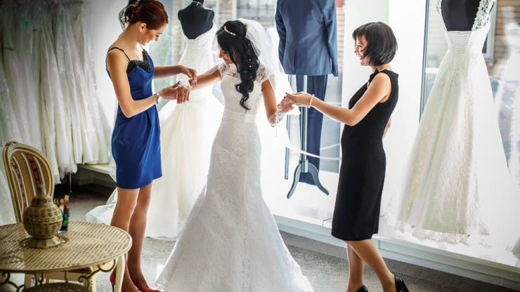 Understanding Your Wedding Dress Fitting Timeline